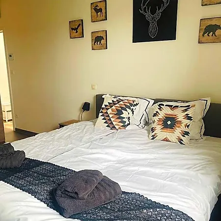 Equus Bed & Breakfast *