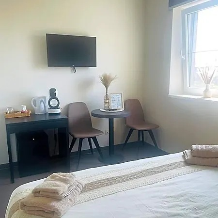 Bed & Breakfast Equus